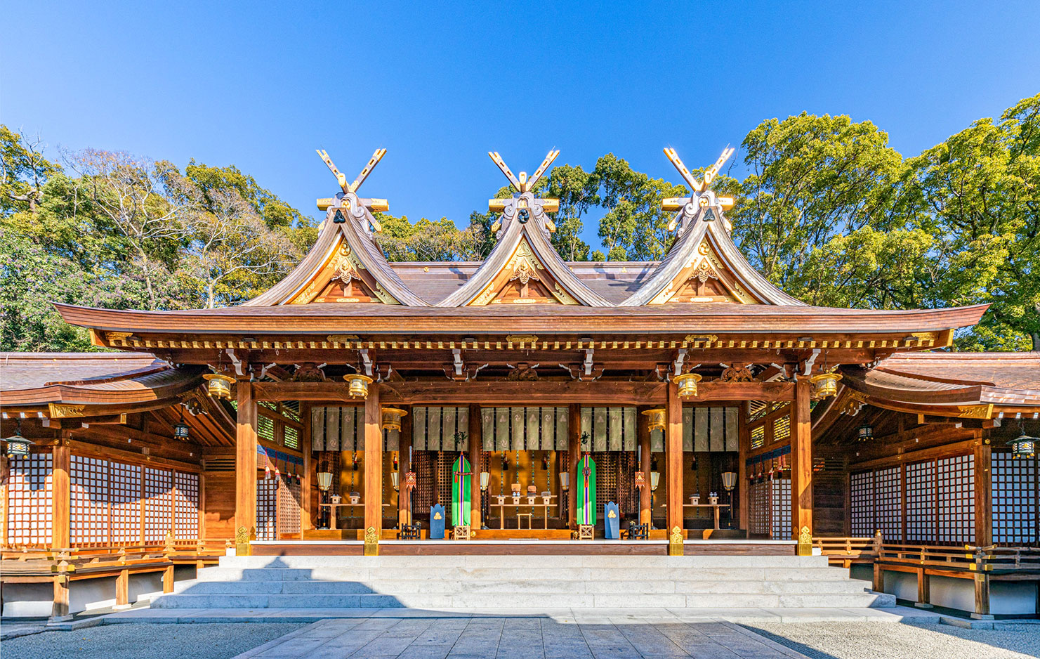 非売品◆◆平成23年　西宮神社本殿復興五十年記念誌◆◆えびす宮総本社　西宮神社● honden3.jpg
