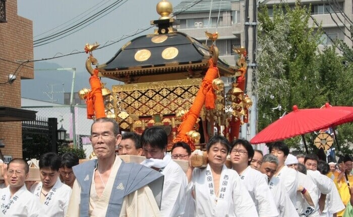 西宮まつり渡御祭の神輿