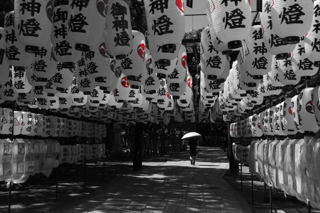 第5回えびすフォトコンテスト最優秀賞(現像写真)「お参り」